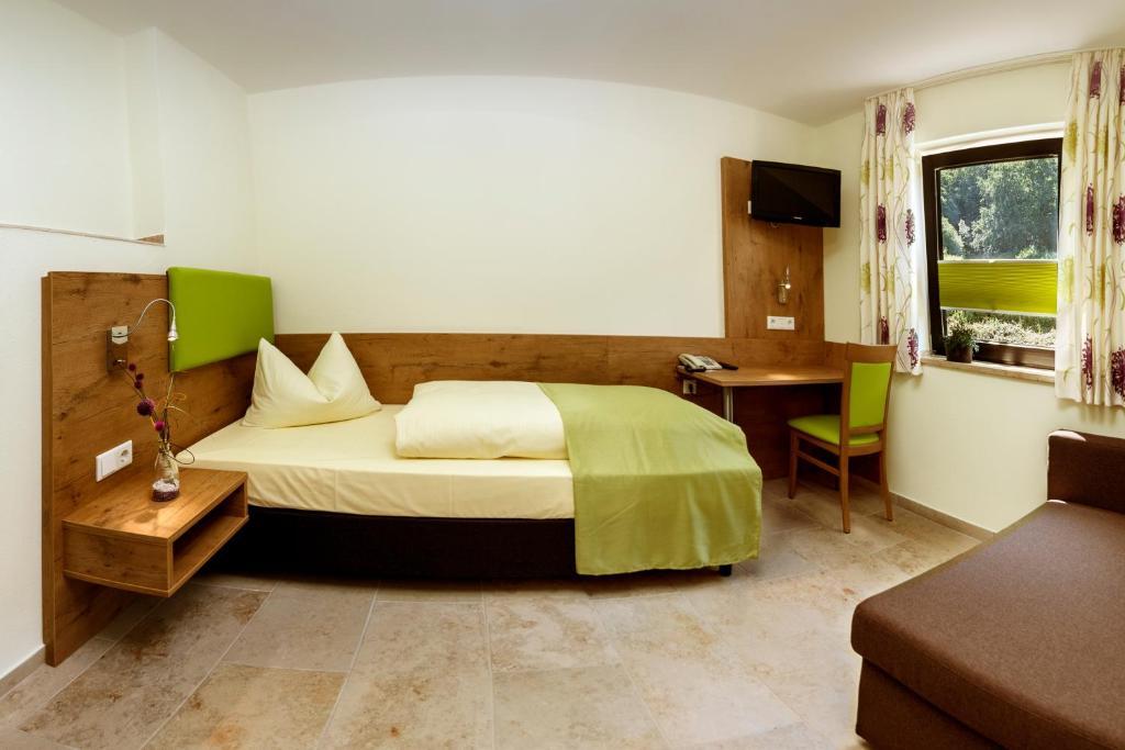Hotel-Restaurant Bauer-Keller Greding Quarto foto